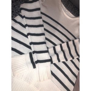 Black & white striped sweater